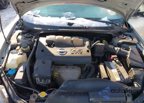 2004 Nissan Altima 2.5 S z USA, uszkodzony, nr VIN 1N4AL11D44C195646